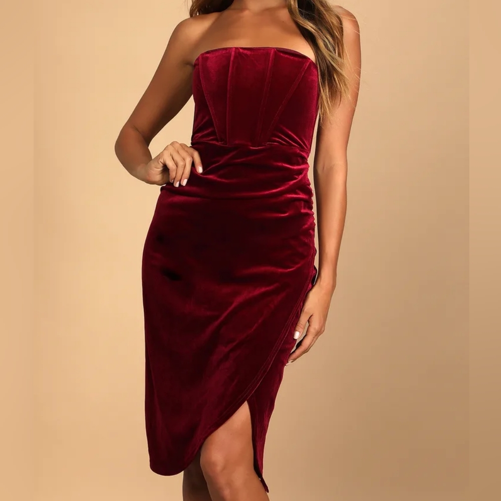 Lulu's Glamorous Celebrations Wine Red Velvet Strapless Tulip Dress NWOT